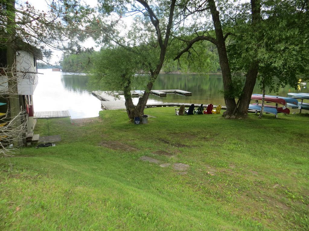 Bondi Village Cottage Resort Lake of Bays Bagian luar foto