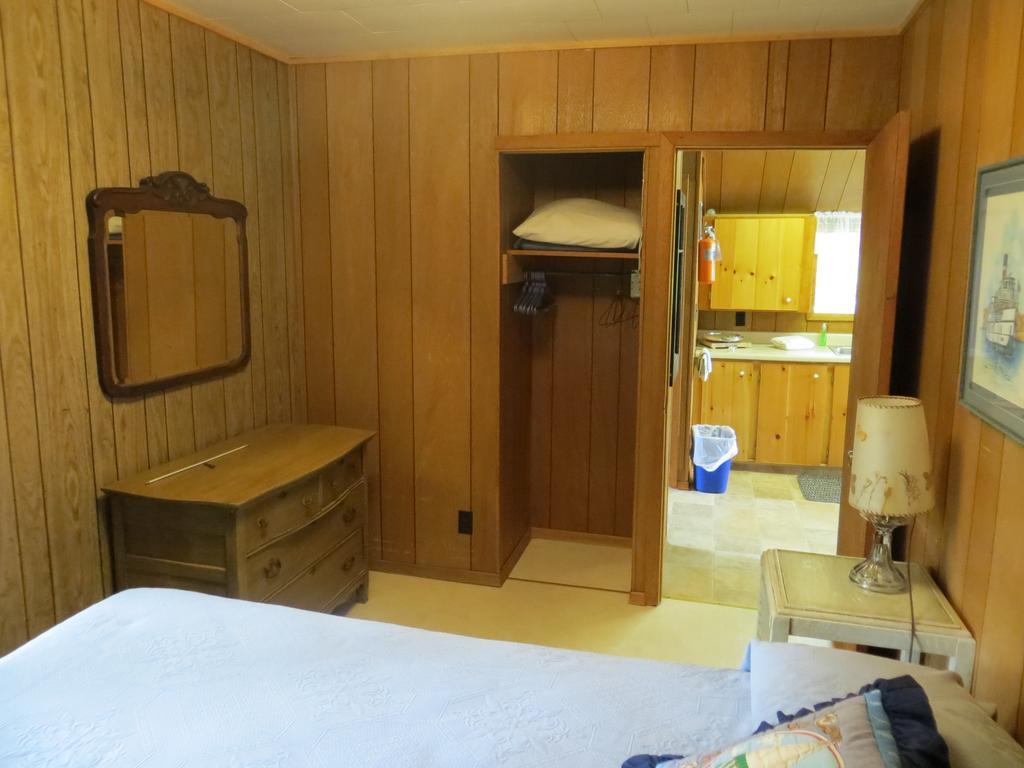Bondi Village Cottage Resort Lake of Bays Bagian luar foto
