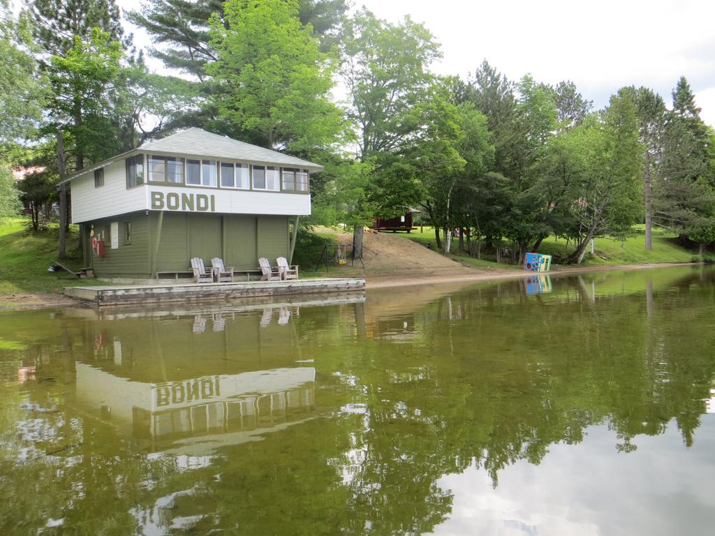 Bondi Village Cottage Resort Lake of Bays Bagian luar foto