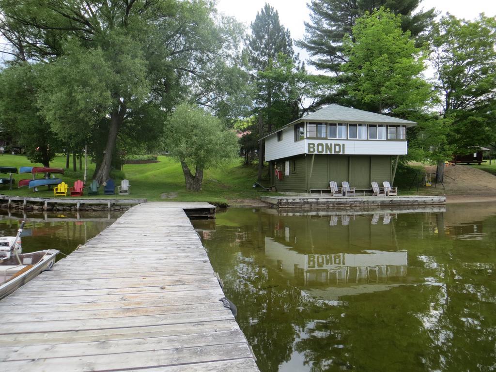 Bondi Village Cottage Resort Lake of Bays Bagian luar foto