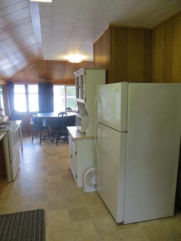Bondi Village Cottage Resort Lake of Bays Bagian luar foto