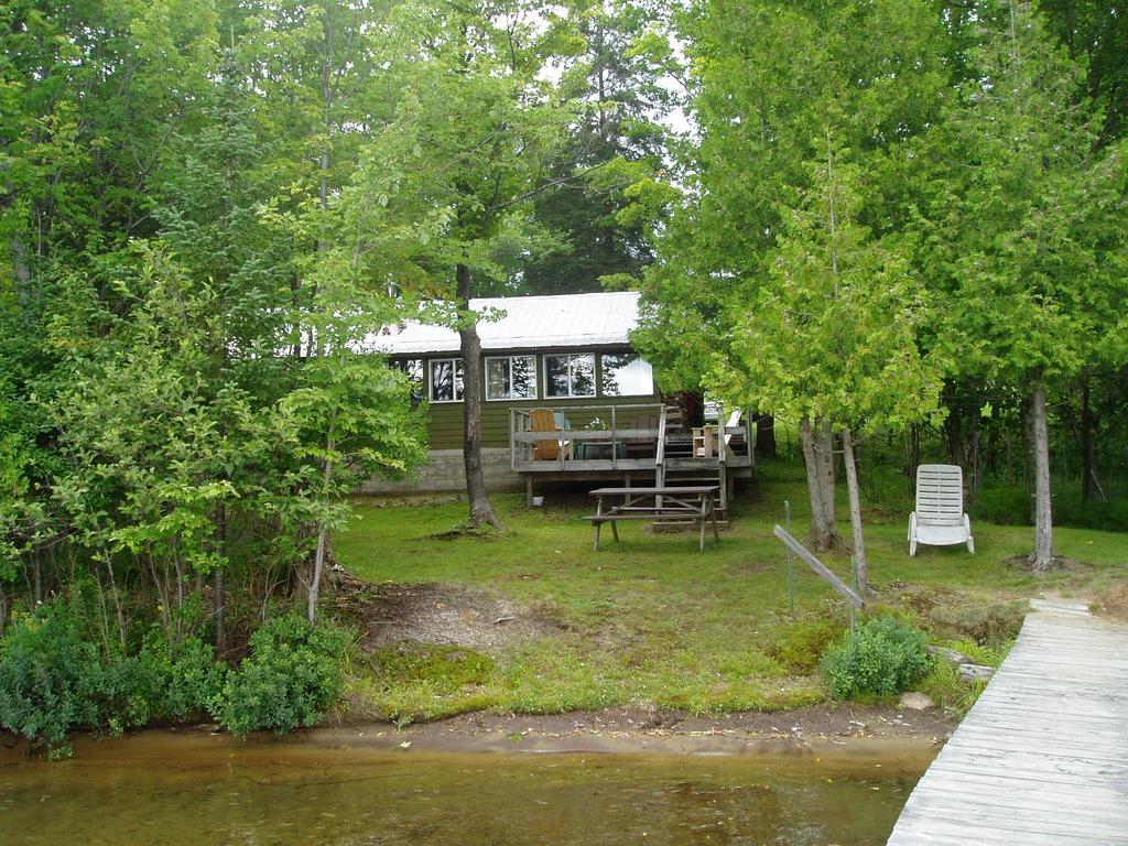 Bondi Village Cottage Resort Lake of Bays Bagian luar foto