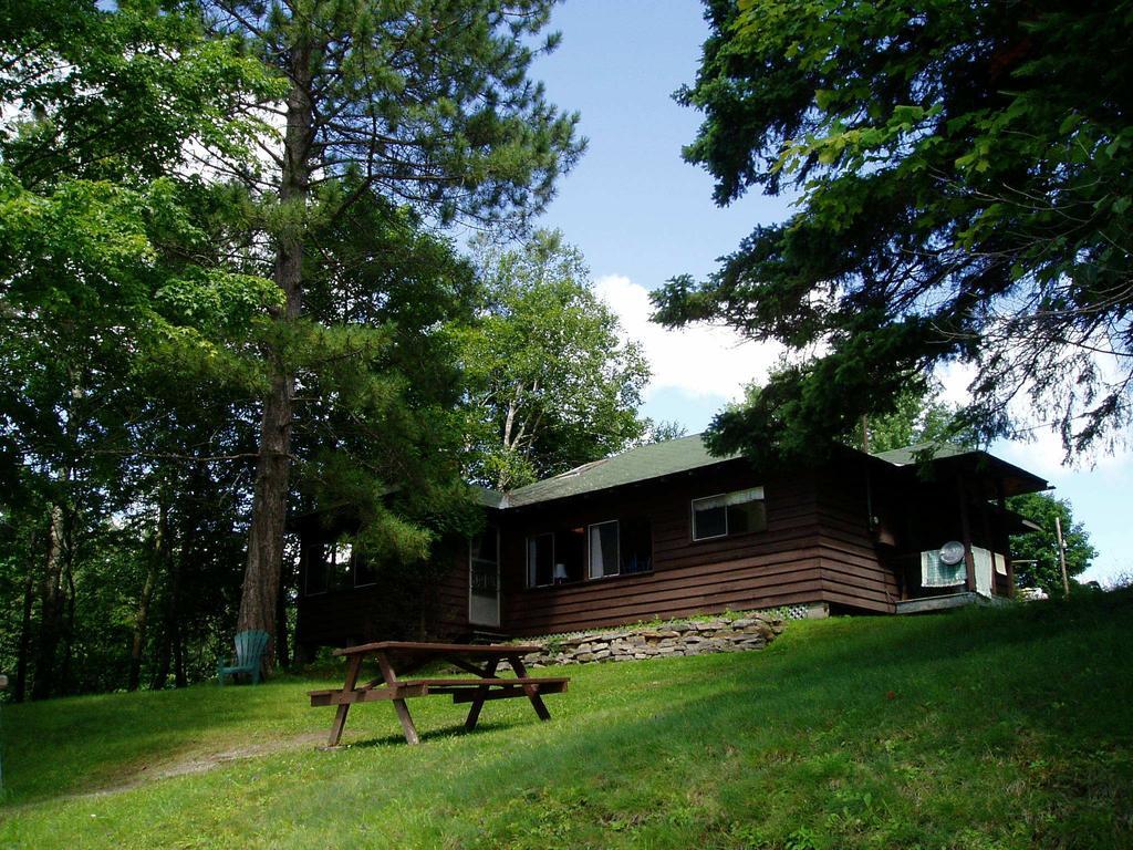 Bondi Village Cottage Resort Lake of Bays Bagian luar foto